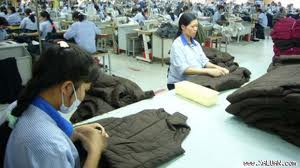 Vietnam resuelve dificultades de empresas para desarrollar producción y negocios